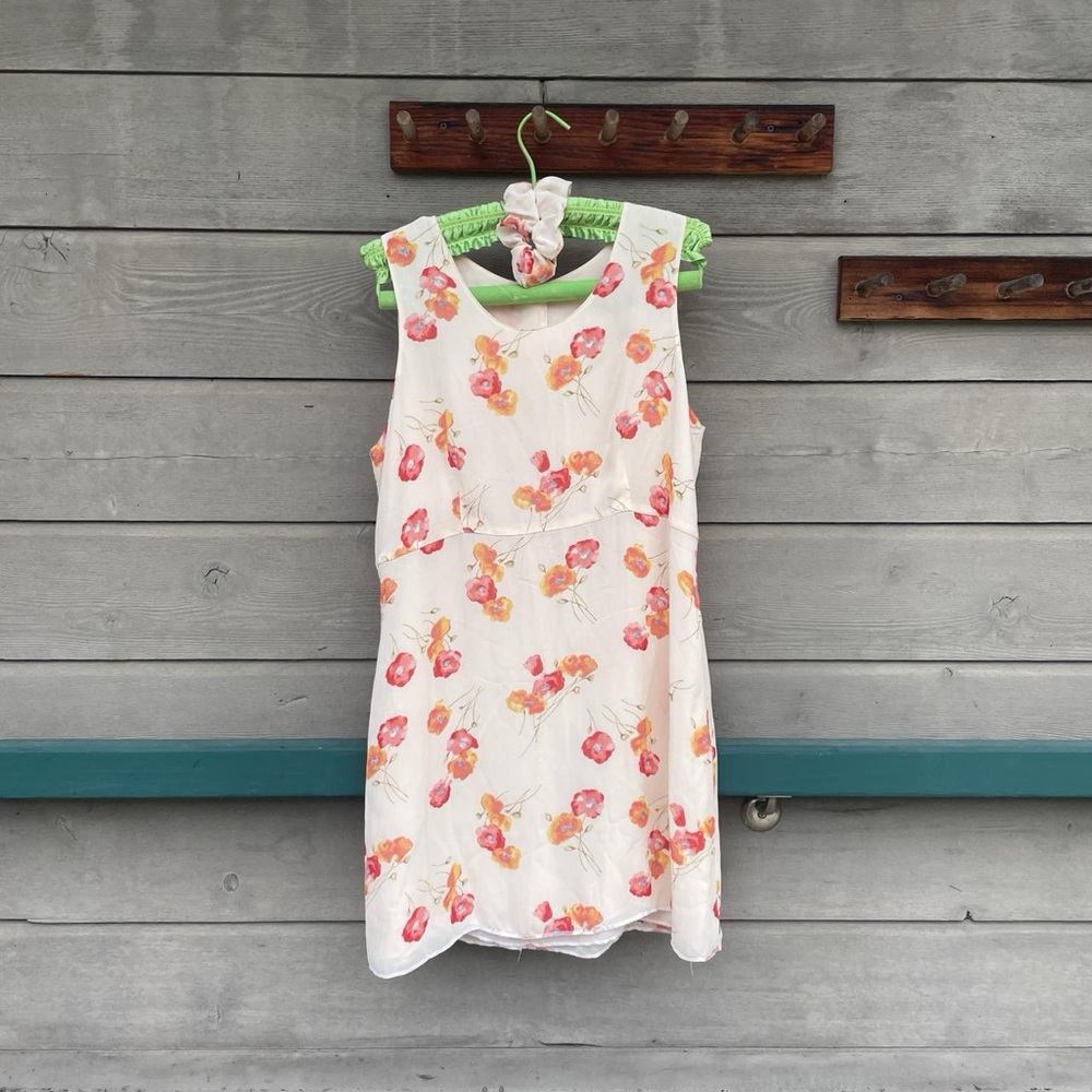VINTAGE SUMMER MINI DRESS AND SCRUNCHIE